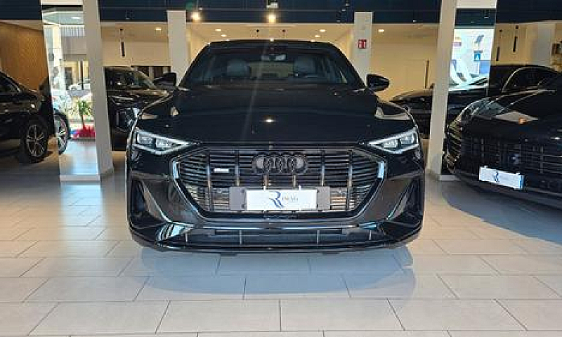 Audi Q8 E-Tron Spb 5...