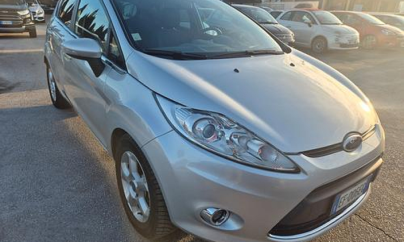 Ford Fiesta Fiesta 1...