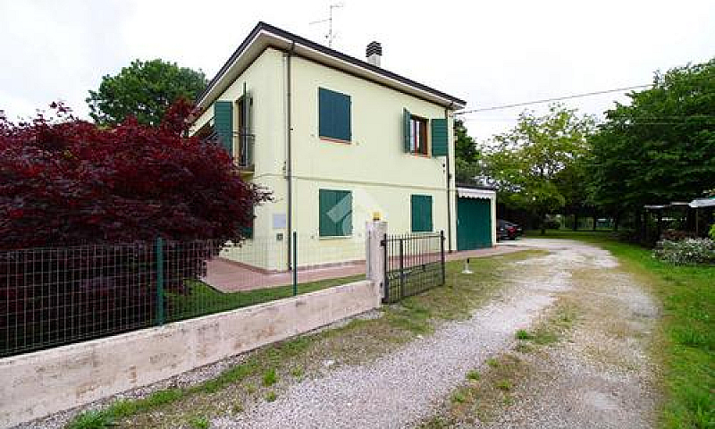 3 Locali A San Possi...