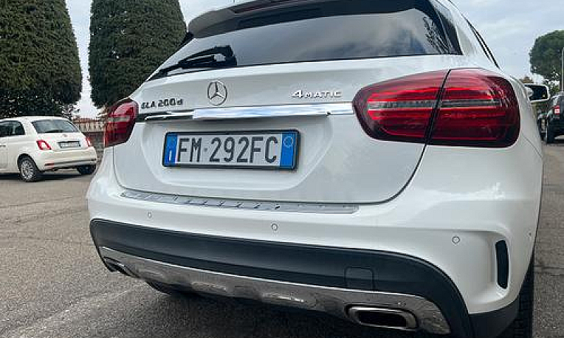 Mercedes Gla 200 4Ma...