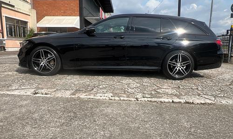 Mercedes-Benz E 220 ...