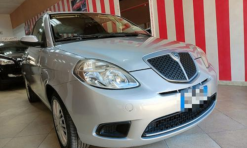 Lancia Ypsilon 1.2 A...