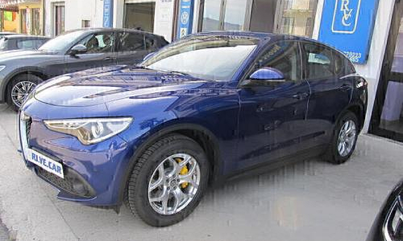 Alfa Romeo Stelvio 2...