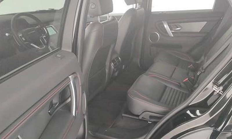 Land Rover Discovery...