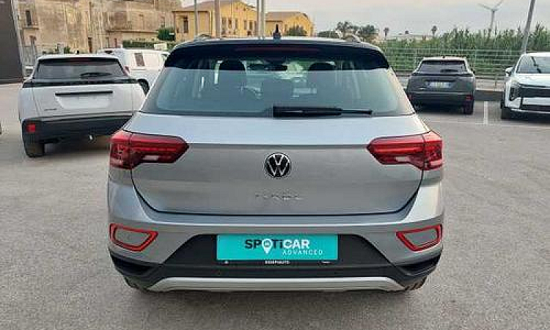 Volkswagen T-Roc 1.5...