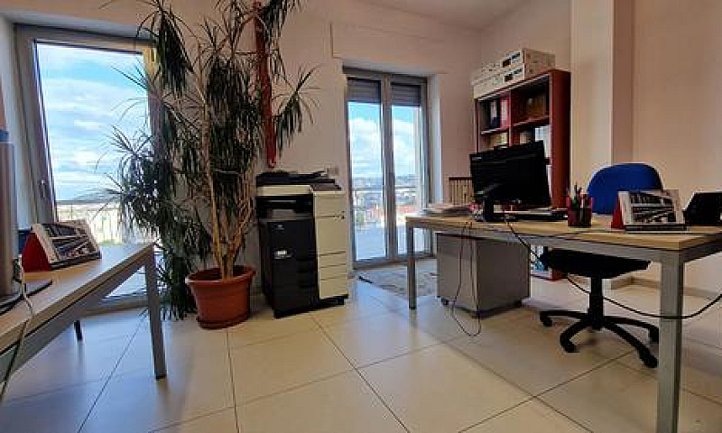 Attico Con Doppio Ga...