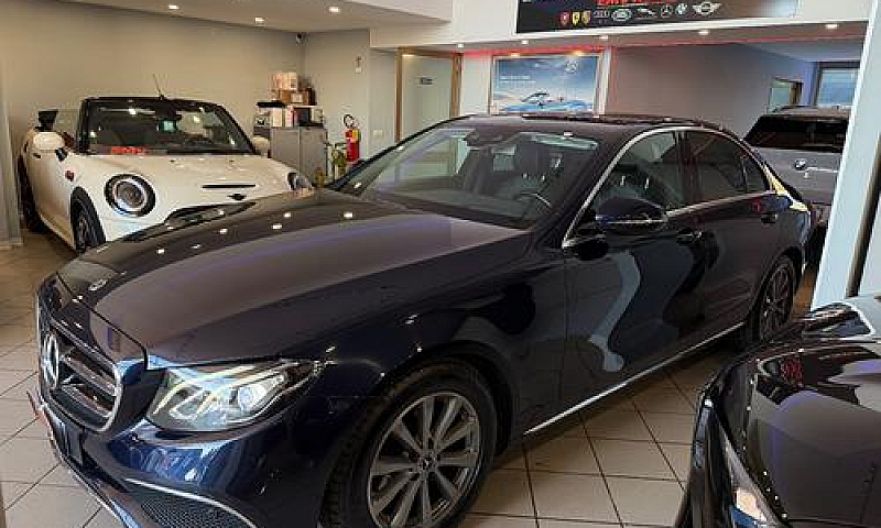Mercedes-Benz E 220 ...