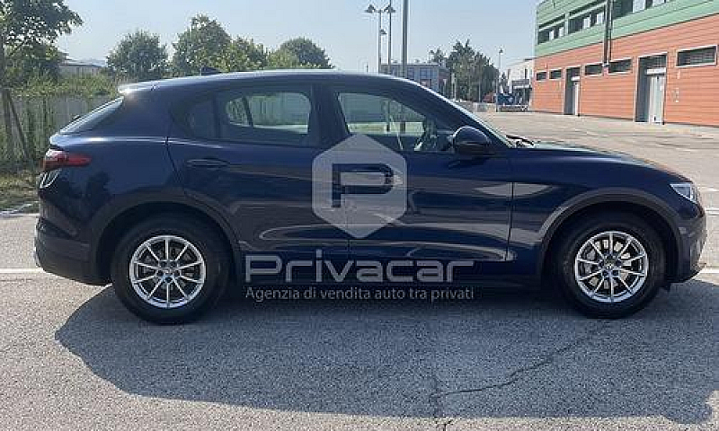 Alfa Romeo Stelvio 2...