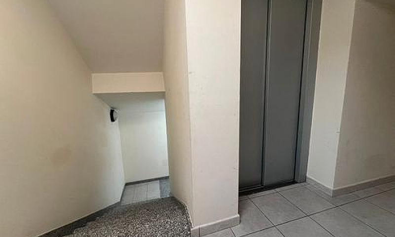 Appartamento Con Box...