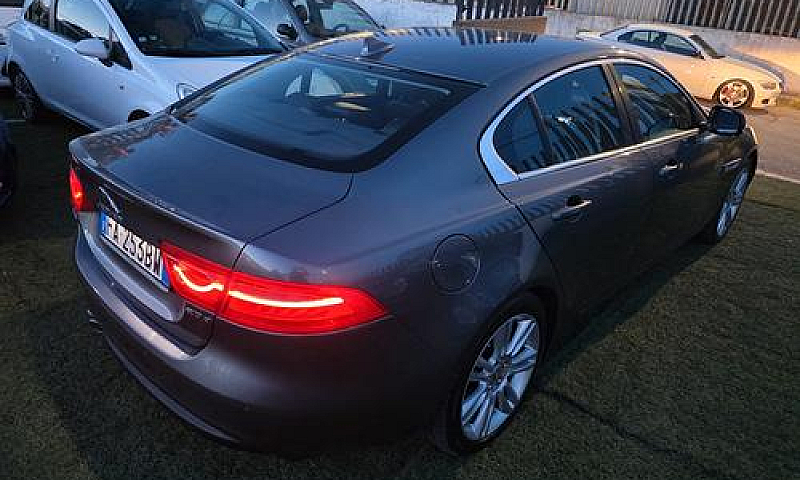 Jaguar Xe 2.0 D Auto...