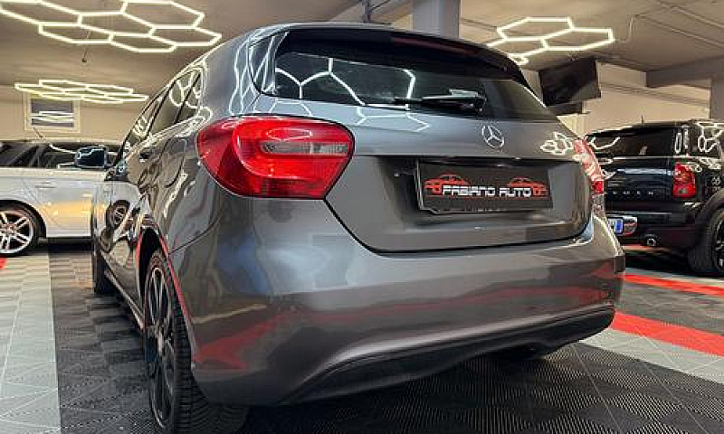 Mercedes-Benz A 180 ...