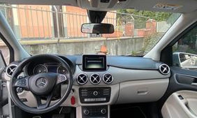 Mercedes Classe B...