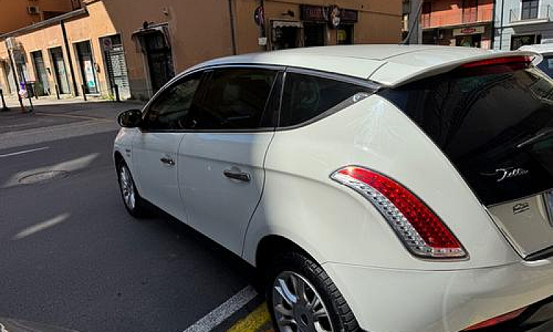 Lancia Delta 1.6 Mjt...