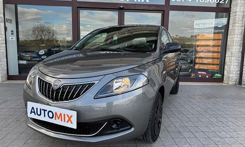 Lancia Ypsilon 1.0 F...