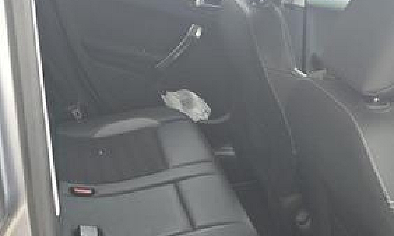Peugeot 2008...