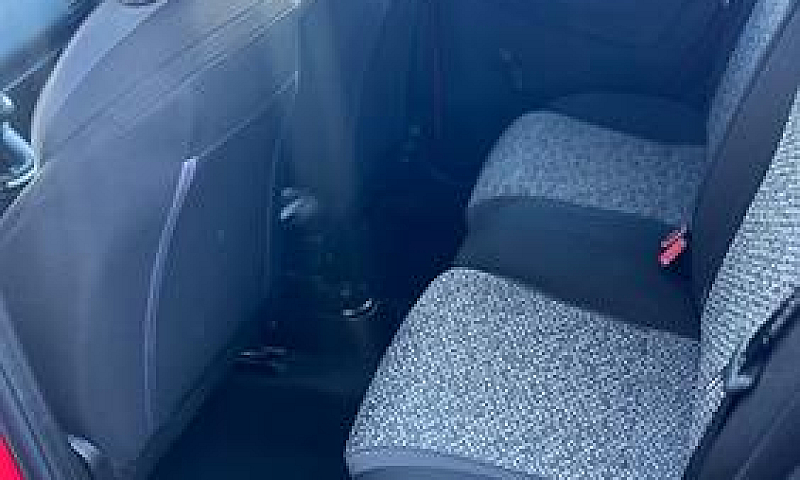 Lancia Ypsilon 1.2 6...
