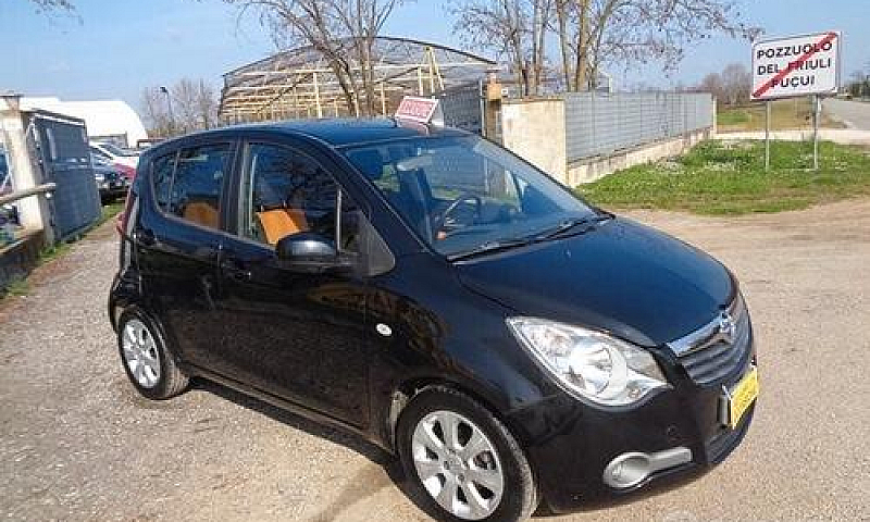 Opel Agila 1.2 16V 8...