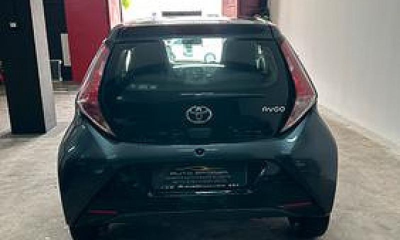 Toyota Aygo 1.0 120....