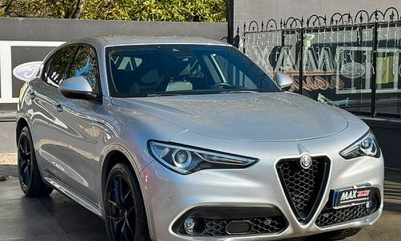 Alfa Romeo Stelvio 2...