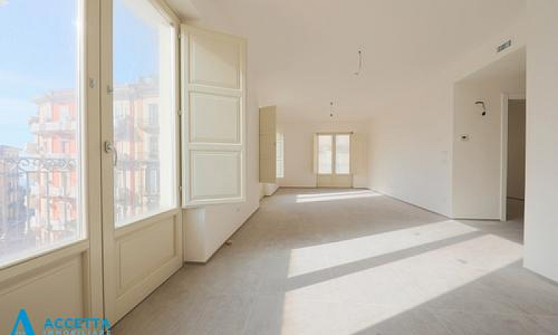 Luminoso E Confortev...