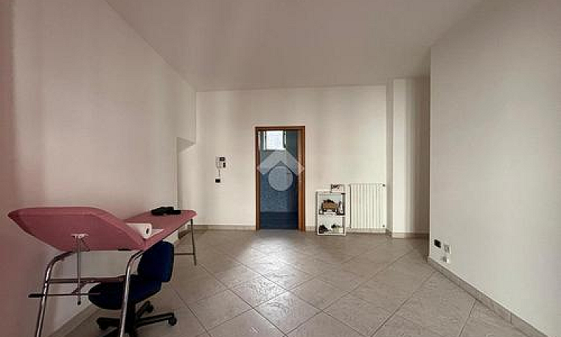 4 Locali A Santeramo...
