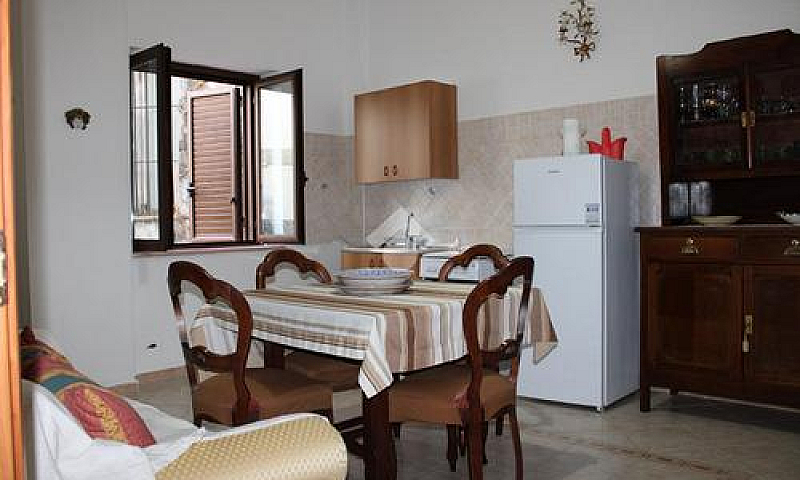 3 Locali A Diamante...