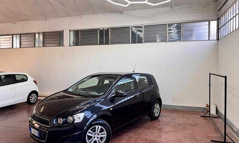 Chevrolet Aveo 1.2 8...