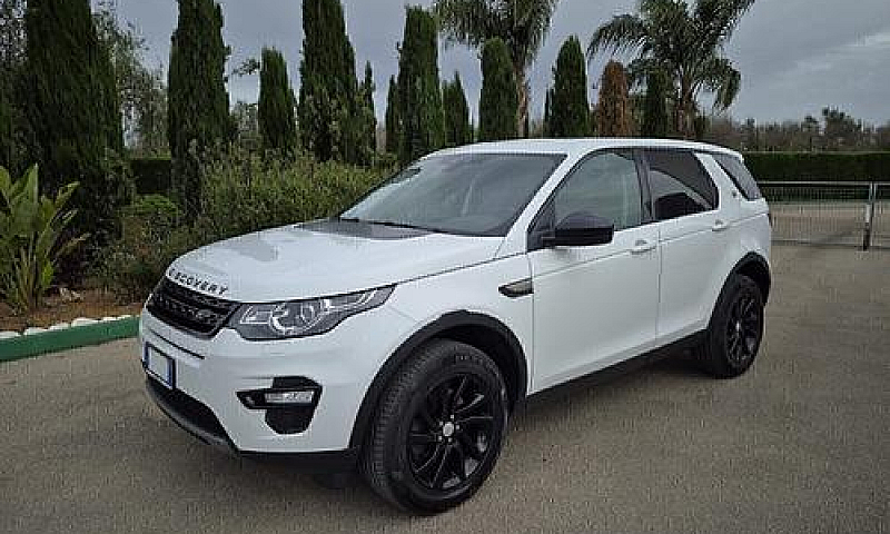 Land Rover Discovery...