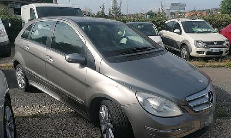 Mercedes-Benz B 180 ...