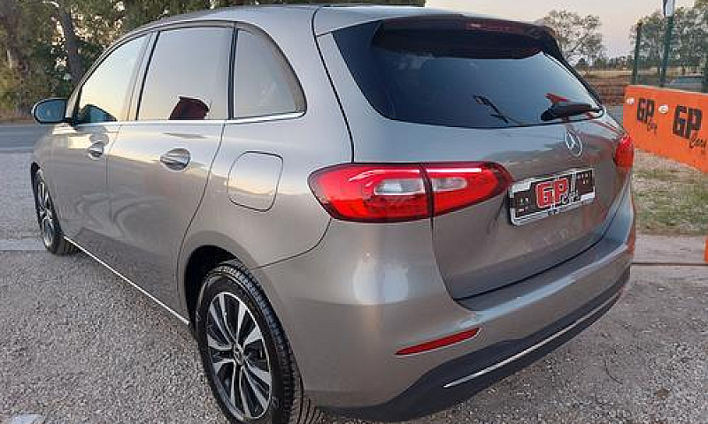 Mercedes B 180 D Aut...