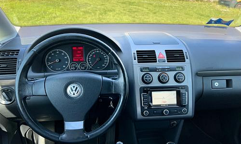 Volkswagen Touran 1....