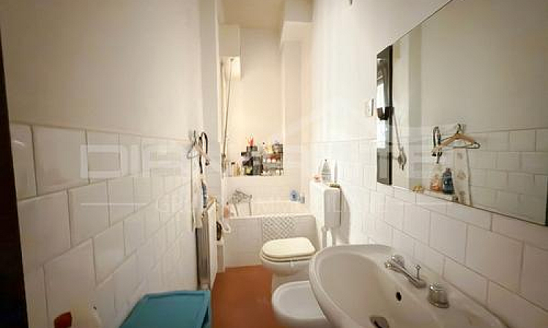 6Vani 180Mq V.le M. ...