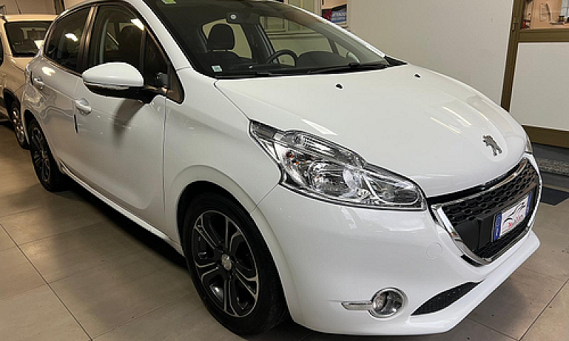 Peugeot 208...