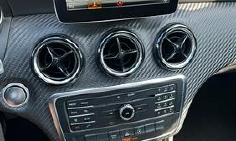 Mercedes Gla 180 Cam...