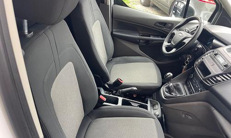 Ford Tourneo Connect...