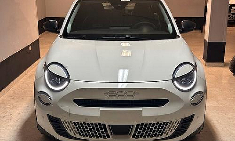 Fiat 600 Hybrid Dct ...