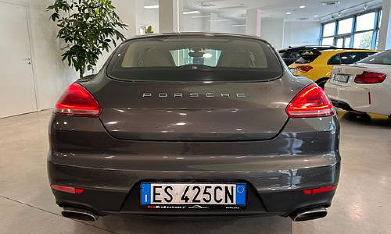 Porsche Panamera 3.0...