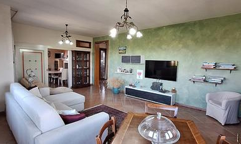 Villa A Castelnuovo ...