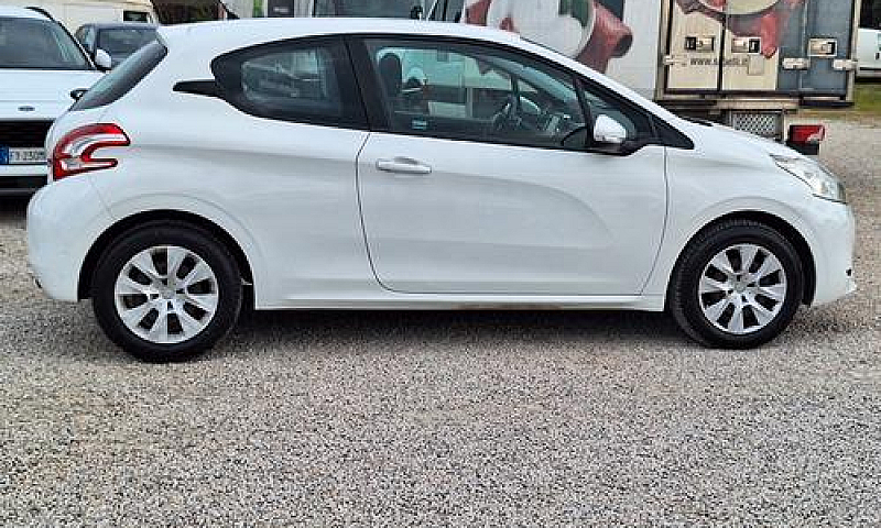 Peugeot 208 1.2 E-Vt...