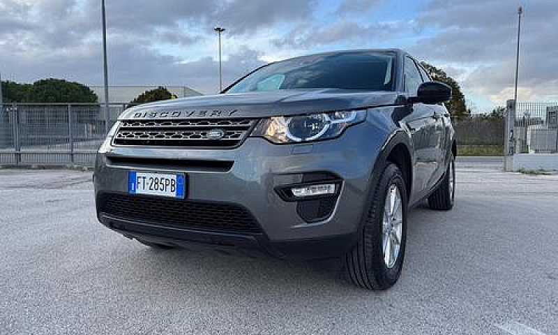 Land Rover Discovery...