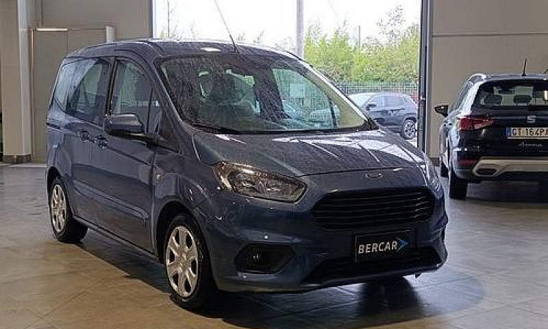 Ford Tourneo Courier...