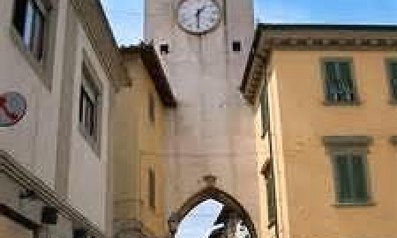Borgo S Lorenzo Terr...