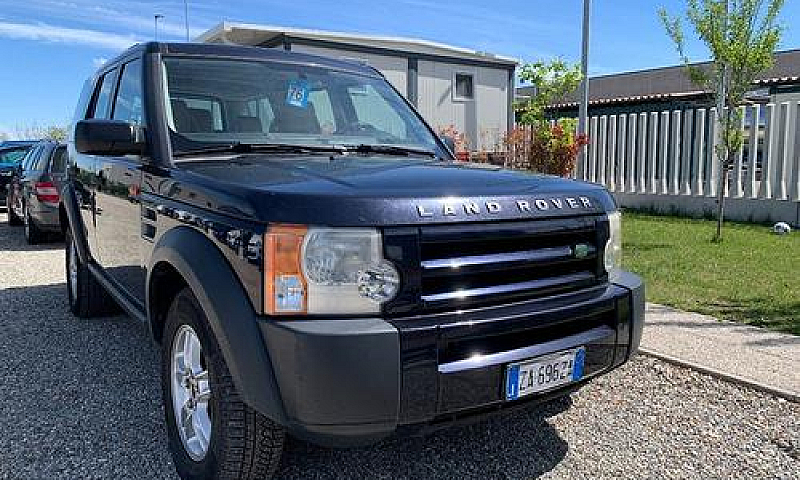 Land Rover Discovery...