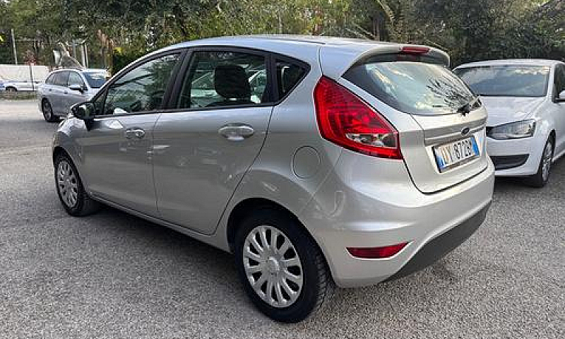 Ford Fiesta 1.4 5 Po...