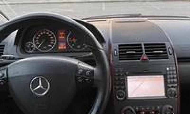 Mercedes A200D Speci...