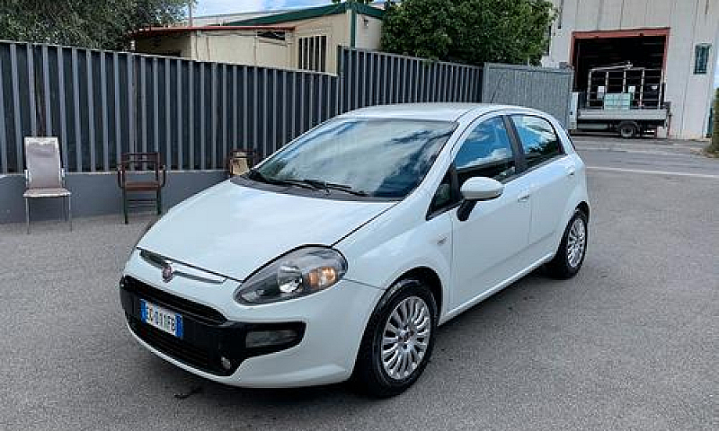 2011 Fiat Punto Evo ...