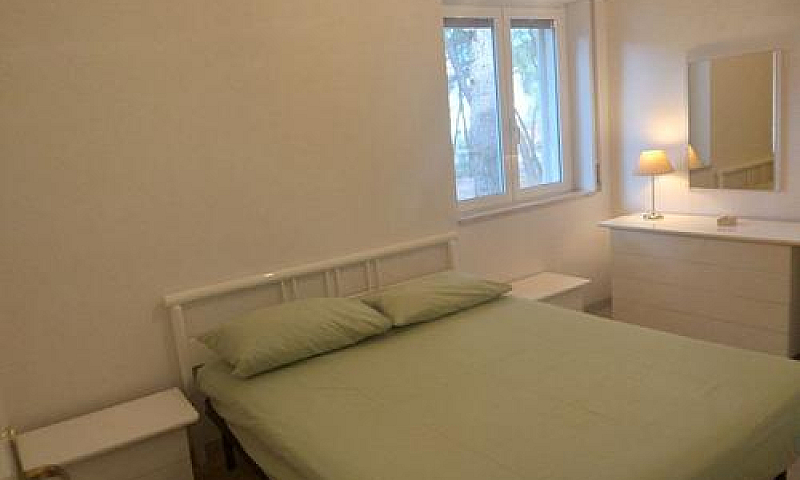 Villa Al Mare A Cast...