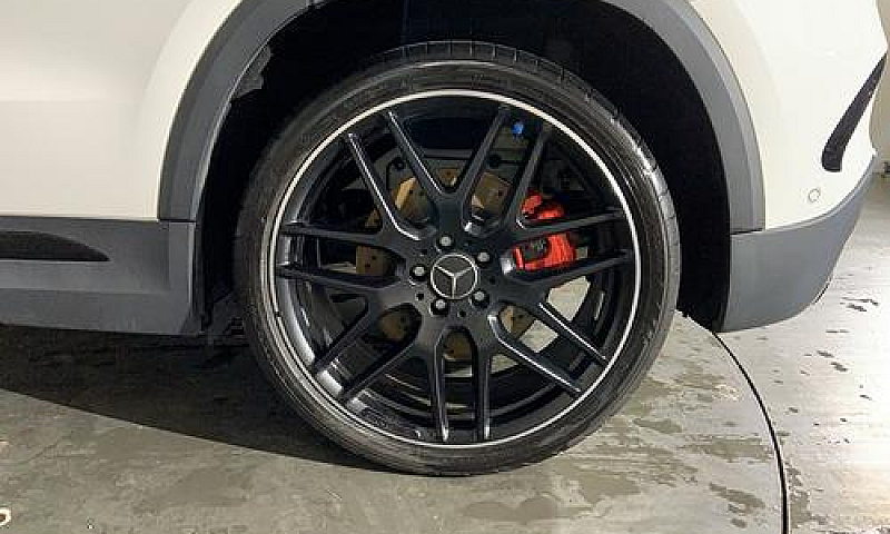 Mercedes-Benz Gla Am...