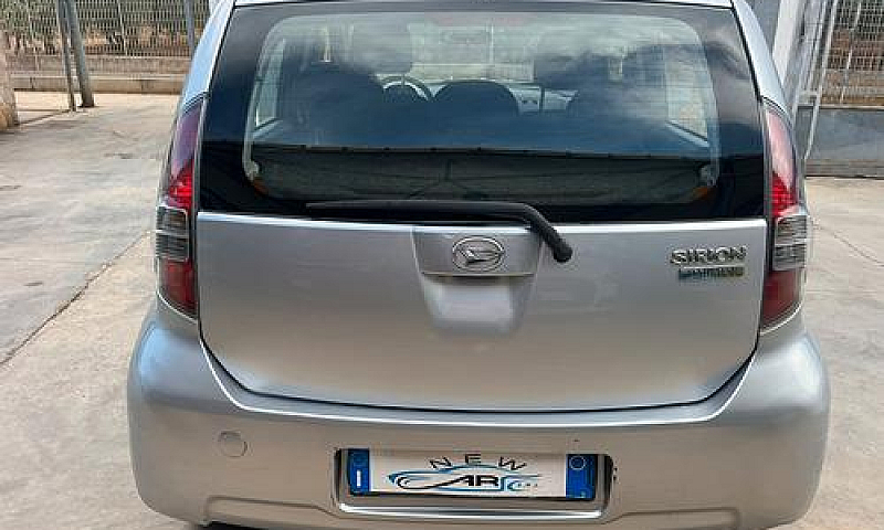 Daihatsu Sirion 1.0...
