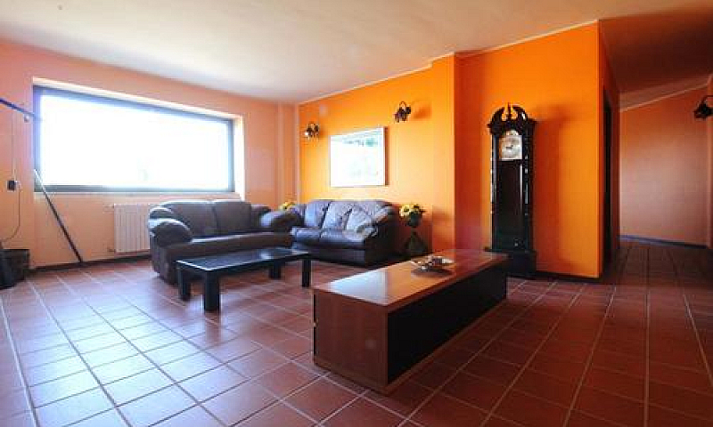 5 Locali A Ferrazzan...